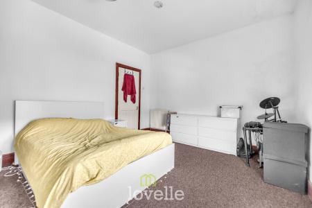 3 bedroom Terraced House for sale in Patrick Street, Grimsby, DN32