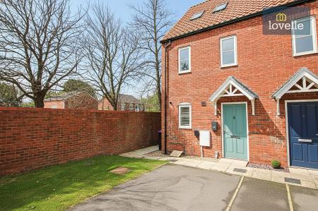 Canal Close, Louth, LN11
