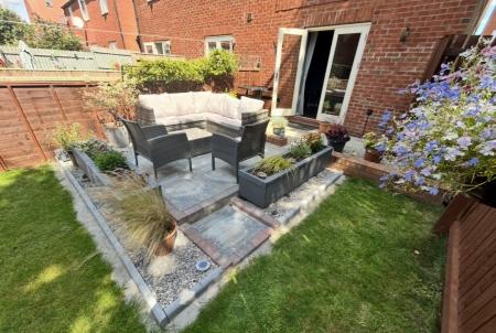 3 bedroom End of terrace house for sale in Canal Close, Louth, LN11