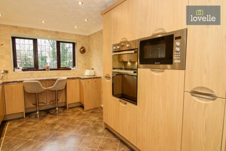 2 bedroom Detached bungalow for sale in Newbridge Lane, Covenham Saint Mary, LN11