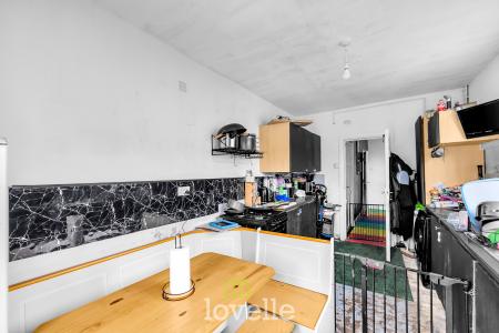 3 bedroom Terraced House for sale in Patrick Street, Grimsby, DN32