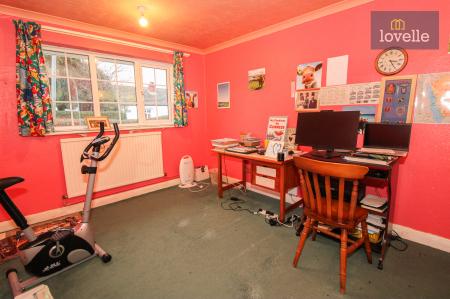 5 bedroom Detached house for sale in Jubilee Road, North Somercotes, LN11