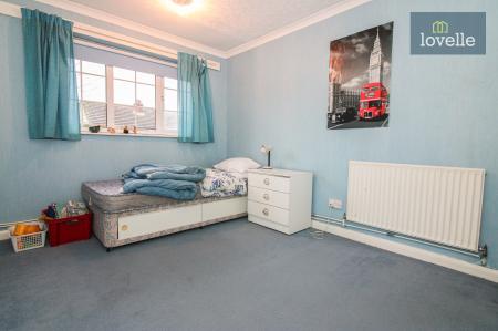 5 bedroom Detached house for sale in Jubilee Road, North Somercotes, LN11