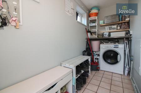 4 bedroom Detached house for sale in Conisholme road, North Somercotes, LN11