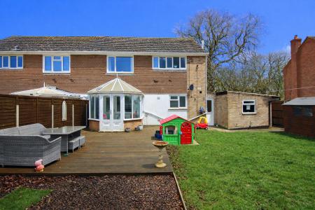3 bedroom Semi-detached house for sale in Vampire Road, Manby, LN11