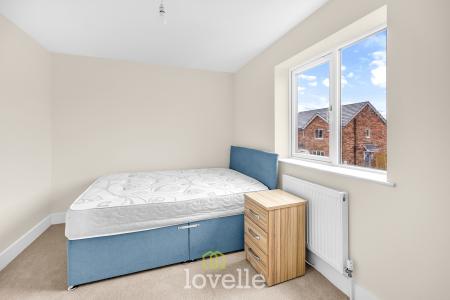 2 bedroom Semi-detached house for sale in Harewood Way, Kings Grove, Grimsby, DN32