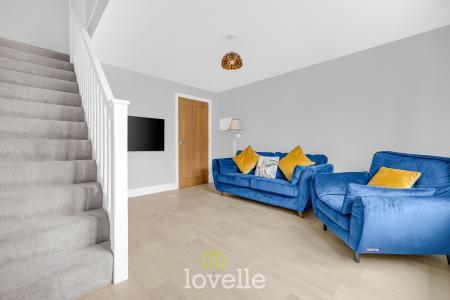 2 bedroom Semi-detached house for sale in Harewood Way, Kings Grove, Grimsby, DN32