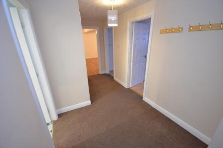 2 bedroom Flat to let in Victoria Court, Grimsby, DN31