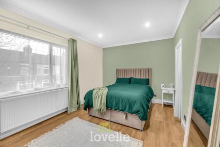 2 bedroom Terraced House for sale in Fairmont Road, Grimsby, DN32