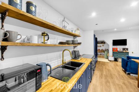 2 bedroom Terraced House for sale in Fairmont Road, Grimsby, DN32