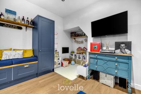 2 bedroom Terraced House for sale in Fairmont Road, Grimsby, DN32