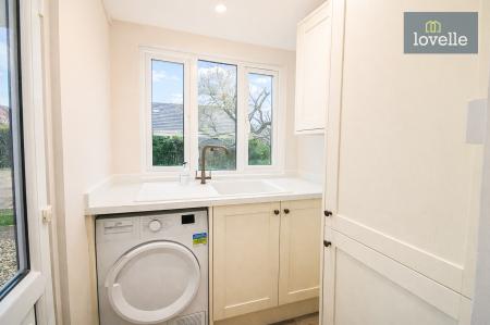 3 bedroom Detached house for sale in Mill Lane, Legbourne, LN11