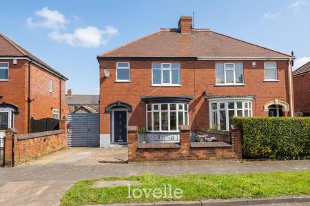 3 bedroom Semi-detached house for sale in Shaftesbury Avenue, Grimsby, DN34