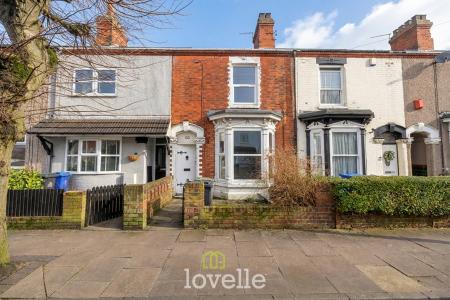 3 bedroom Terraced House for sale in Legsby Avenue, Grimsby, DN32