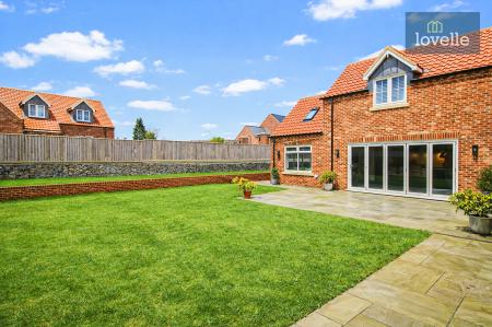4 bedroom Detached house for sale in Roman Way, Louth, LN11