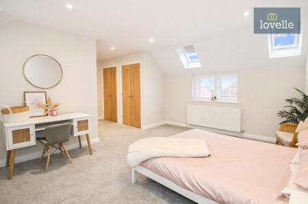 4 bedroom Detached house for sale in Roman Way, Louth, LN11