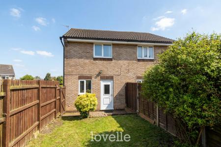 2 bedroom Semi-detached house for sale in Orion Way, Grimsby, DN34