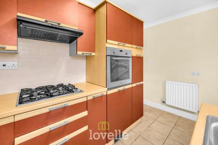 2 bedroom Semi-detached house for sale in Orion Way, Grimsby, DN34