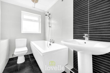 2 bedroom Semi-detached house for sale in Orion Way, Grimsby, DN34