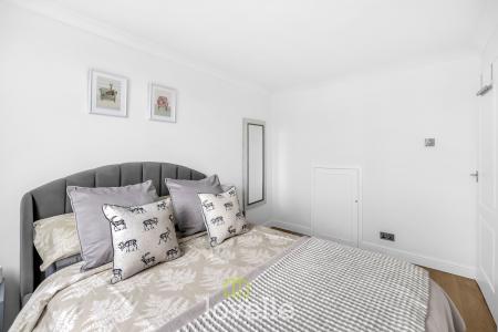 2 bedroom Semi-detached house for sale in Ashby Close, Willows, Grimsby, DN37