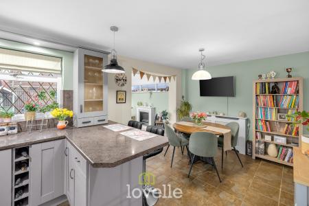 2 bedroom Semi-detached house for sale in Ashby Close, Willows, Grimsby, DN37