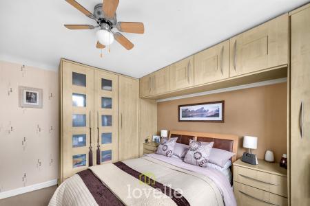 2 bedroom Semi-detached house for sale in Ashby Close, Willows, Grimsby, DN37