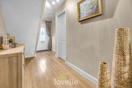 2 bedroom Semi-detached house for sale in Ashby Close, Willows, Grimsby, DN37