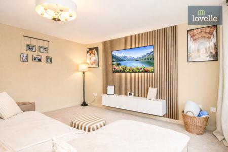 3 bedroom Semi-detached house for sale in Laburnum Crescent, Louth, LN11