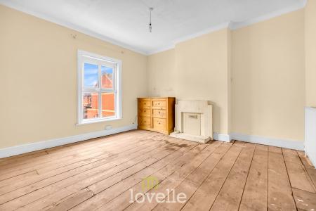 2 bedroom End of terrace house for sale in Grafton Street, Grimsby, DN32