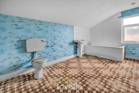 2 bedroom End of terrace house for sale in Grafton Street, Grimsby, DN32