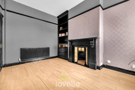 2 bedroom End of terrace house for sale in Grafton Street, Grimsby, DN32