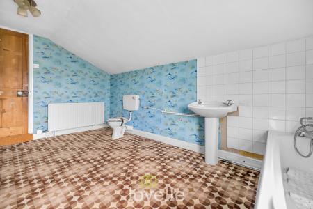 2 bedroom End of terrace house for sale in Grafton Street, Grimsby, DN32