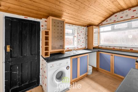 2 bedroom End of terrace house for sale in Grafton Street, Grimsby, DN32