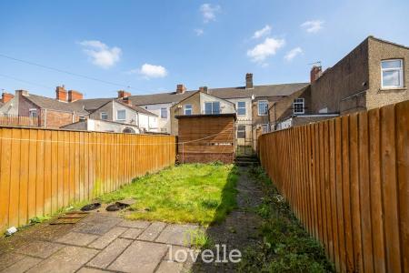 3 bedroom Terraced House for sale in Hainton Avenue, Grimsby, DN32