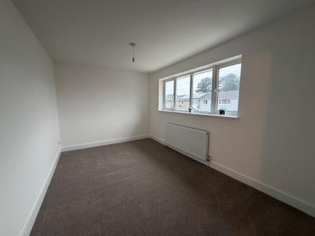 3 bedroom Terraced House to let in Tintern Walk, Grimsby, DN37