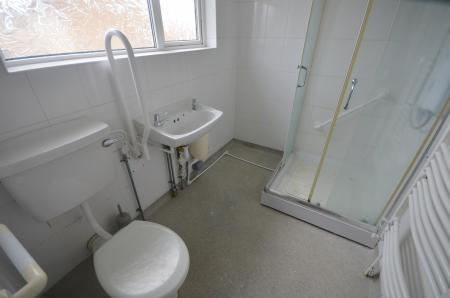 2 bedroom Terraced House to let in Winthorpe Road, Grimsby, DN33