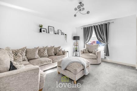 3 bedroom Semi-detached house for sale in McCarthy Close, Scartho Top, Grimsby, DN33