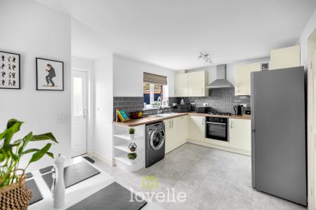 3 bedroom Semi-detached house for sale in McCarthy Close, Scartho Top, Grimsby, DN33