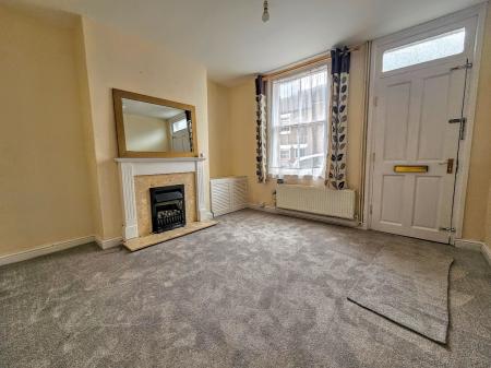 2 bedroom Terraced House for sale in St Michaels Road, Louth, LN11