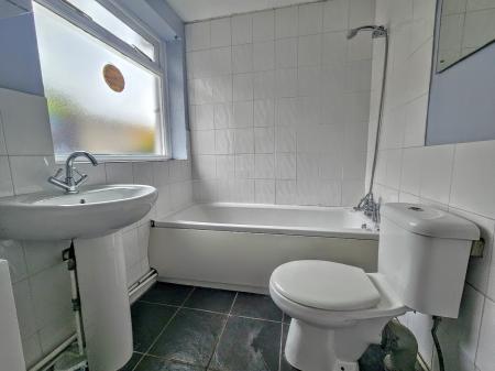 2 bedroom Terraced House for sale in St Michaels Road, Louth, LN11