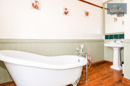 5 bedroom Semi-detached house for sale in Pump Lane, Saltfleet, LN11