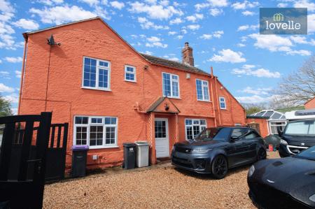 5 bedroom Semi-detached house for sale in Pump Lane, Saltfleet, LN11