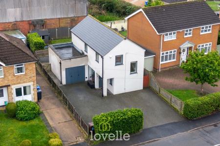 3 bedroom Detached house for sale in Caistor Road, Laceby, DN37