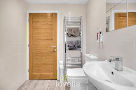 3 bedroom Detached house for sale in Caistor Road, Laceby, DN37