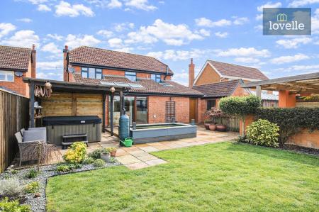 4 bedroom Detached house for sale in Conisholme Road, North Somercotes, LN11