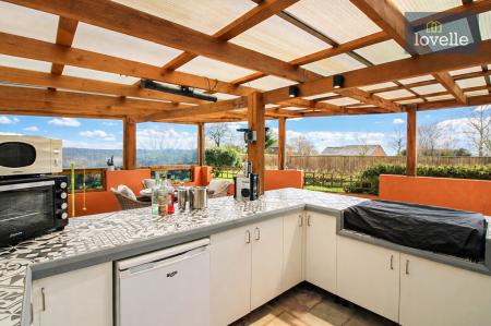 4 bedroom Detached house for sale in Conisholme Road, North Somercotes, LN11