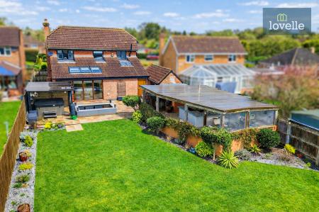 4 bedroom Detached house for sale in Conisholme Road, North Somercotes, LN11