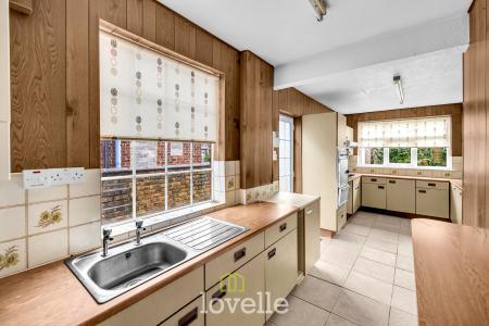 3 bedroom Semi-detached house for sale in Yarborough Road, Grimsby, DN34