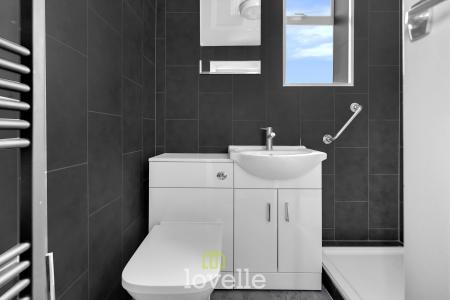 3 bedroom Semi-detached house for sale in Yarborough Road, Grimsby, DN34