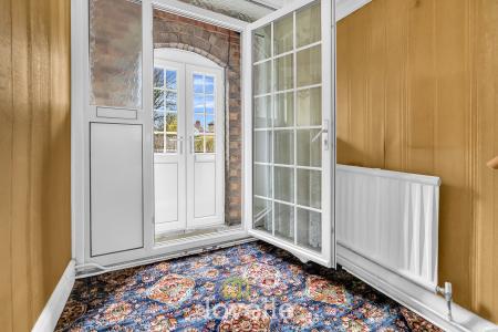 3 bedroom Semi-detached house for sale in Yarborough Road, Grimsby, DN34